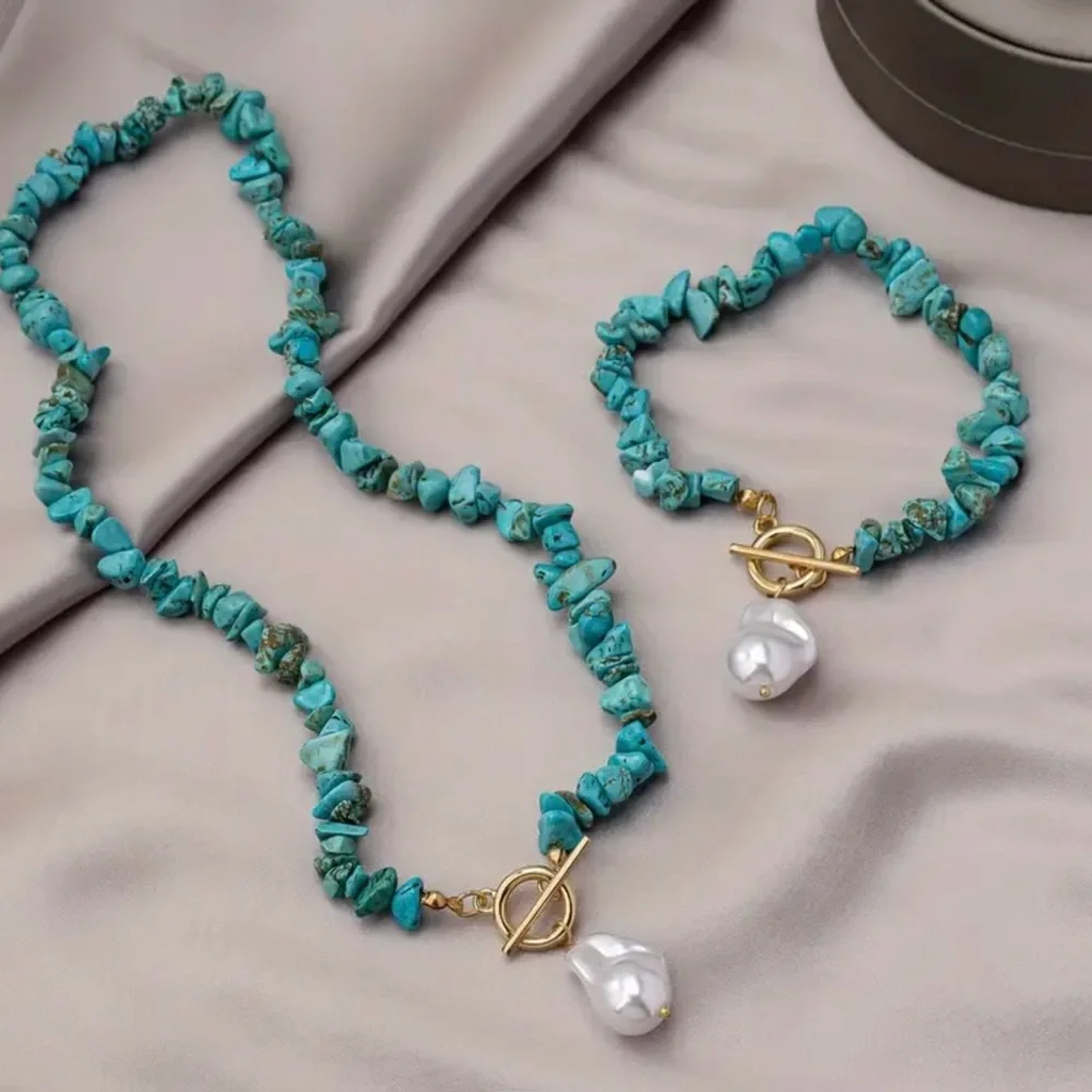 Turquoise and Gold Jewelry Set with Pearl Accents - Picture 3 of 9